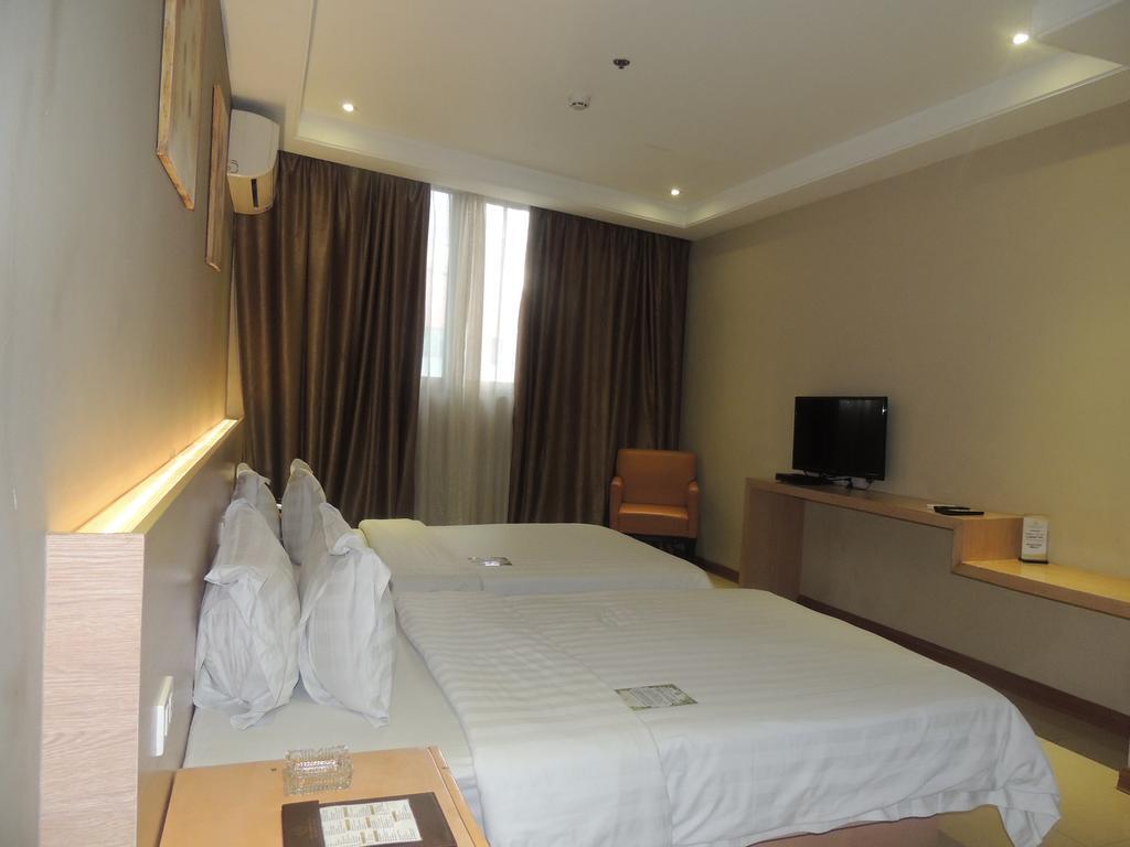 Dela Chambre Hotel Manila Exterior photo
