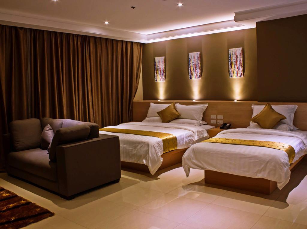 Dela Chambre Hotel Manila Exterior photo
