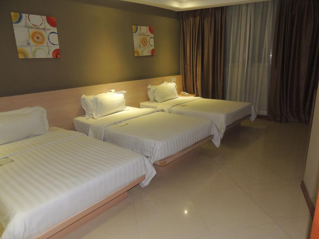 Dela Chambre Hotel Manila Exterior photo