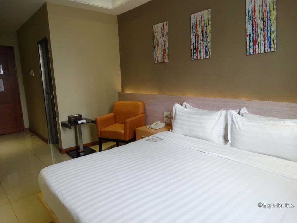 Dela Chambre Hotel Manila Exterior photo