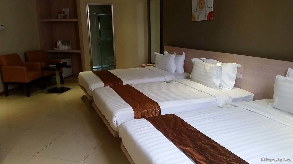 Dela Chambre Hotel Manila Exterior photo